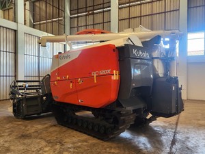 Cosechadora Combinada Premium Kubota DC120X 2026 de 120HP, Máquina de Cosecha de Arroz de Uso Pesado con Transmisión por Engranajes y Sistema K-Turn Automático - Product Image 2