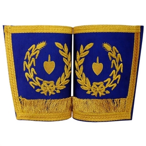Guantes de ceremonia de la Francmasonería, modelo Charity Steward Craft Grand Rank, con tela azul real y bordado con hilos de oro, para uso formal masónico. - Product Image 3
