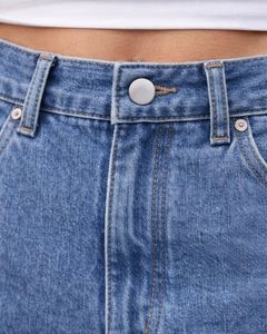 Jean cargo en denim bleu taille haute à jambe large avec plusieurs poches, style urbain décontracté, pantalon ample pour femme, personnalisable OEM - Product Image 4