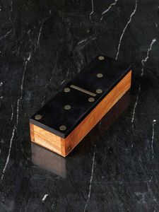Juego de Dominós Negros Brillantes con Caja de Madera, Piezas de Juego de Resina Artística, Decoración Coleccionable para el Hogar, Juego de Dominós de Regalo, Color Negro - Product Image 3