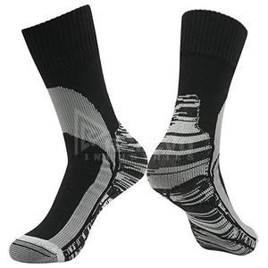 Calcetines Deportivos Antideslizantes para Hombre, Calcetines de Entrenamiento Transpirables y Ecológicos para Fútbol y Baloncesto, Alta Calidad a Precio Económico - Product Image 1