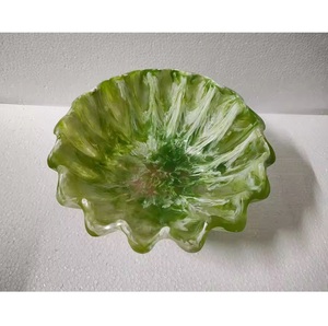 Bol à salade en résine fait main avec motif aquatique, idéal pour la décoration de la maison, des hôtels, des restaurants et des bars. - Product Image 6