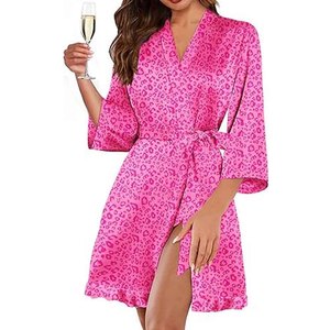 Batas de satén lisas para mujer, kimono de seda, albornoz al por mayor, ropa de dormir para novias y damas de honor, logotipo personalizado OEM - Product Image 1
