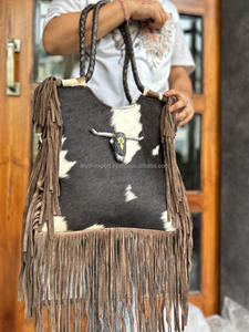 Nueva gran oferta de descuento, bolsos de mano de cuero de piel de vaca, bolsos de mano para axilas para mujer, bolsos de compras de piezas de calavera de toro de alta calidad - Product Image 6