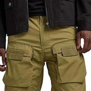 Shorts multi-poches pour hommes, couleur unie, design le plus récent, qualité supérieure, prix abordable, fabriqués au Pakistan. - Product Image 2