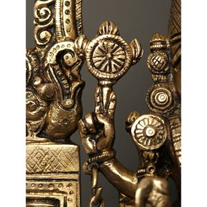 Ídolo de latón hecho a mano de pie Venkateshvara (Tirupati Balaji) Kirtimukha Arch Home Decor - Product Image 2