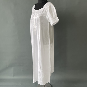 Camisón Largo de Algodón para Mujer, Manga Corta, Cuello Cuadrado, Cierre de Botones, Diseño Clásico Bordado, Ropa de Verano - Product Image 3