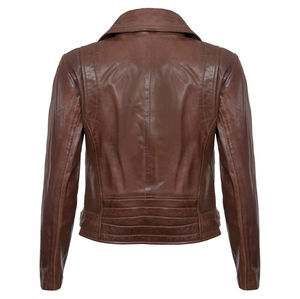 Chaqueta de Cuero para Mujer, Corte Entallado, Acabado Elegante, Textura Suave y Costuras de Alta Calidad, Proveedor de Chaquetas OEM de Pakistán - Product Image 2