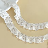 Ruban de dentelle crochetée blanc ivoire à volants floraux pour la couture de vêtements, la décoration textile de la maison et les loisirs créatifs
