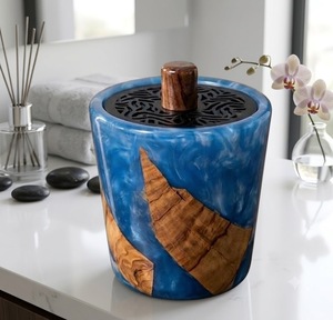 Quemador de Incienso Artesanal de Resina Azul y Madera de Sándalo, Difusor de Aromaterapia, Diseño Personalizado para Decoración del Hogar o Templo, Estilo Uttar Pradesh Tibetano - Product Image 3