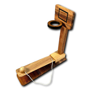 Jeu de basket-ball en bois artisanal avec lanceur à ressort intégré, ballon et panier de table pour le plaisir en famille - Product Image 1