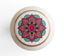 Botella de Agua Artesanal de Cobre Puro, Recipiente Ayurvédico para Bienestar, Frasco Metálico Antiderrames con Diseño de Mandala - Product Image 2