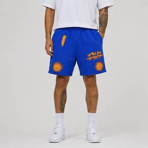 Shorts bleus imprimés pour hommes avec motif soleil, coupe décontractée, en coton tricoté respirant, pour l'été - Product Image 1
