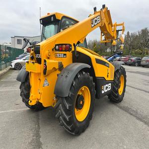 Vente en gros de chargeurs télescopiques JCB d'occasion de haute qualité, modèle 532 70, avec une portée de 7 m, une capacité de 3200 kg, une hauteur de levage de 90 mm, machine tout-terrain fiable - Product Image 4