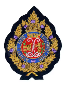 Broche y Distintivo de Lujo Bordados a Mano con Hilo Metálico, Resistente al Agua, Ecológico, Personalizable, con Cierre de Mariposa - Product Image 5