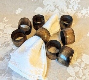 Anillo para Servilletas de Madera Natural con Diseño de Grabado Único para Vajilla de Boda, al Mejor Precio - Product Image 2