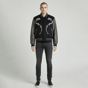 SHY SPORTS Blouson universitaire en cuir vieilli, personnalisable avec broderie, style bomber, patte de boutonnage cachée, unisexe, modèle Letterman - Product Image 3