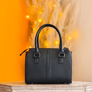 Sacs à main en cuir véritable Venus : Légers, imperméables, de luxe, portables, faits main, style western, à motifs floraux – Nouveauté très prisée pour les voyages et l'extérieur - Product Image 2