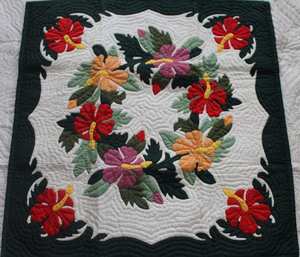 Ensemble de couette hawaïenne vintage tendance, brodée de motifs floraux multicolores, en pur coton, faite à la main, écologique, pour la maison et l'hôtel - Product Image 2