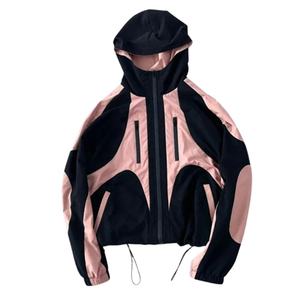 Fournisseur de vêtements de mode urbaine, faible MOQ, ensemble coupe-vent en nylon à capuche et patchwork, prix de gros abordable, coupe ample et oversize - Product Image 1