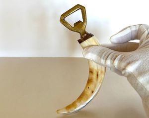 Professional Buffalo Horn Bottle Opener Natural Horn Handle Stainless Steel <b>Bar</b> <b>Tool</b> For Everyday Beverage Opening - Product Image 1