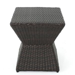 CALHOUN 16 Tavolino da Esterno in Vimini, Arredamento Elegante per Patio o Giardino - Product Image 3