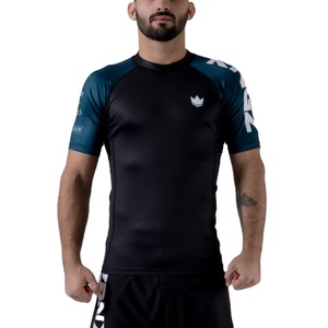 เสื้อกีฬาแขนยาวและสั้นสำหรับผู้ใหญ่ผ้าสแปนเด็กซ์ผ้าไนลอนพิมพ์ลายโดยการถ่ายเทความร้อน MMA แบบออกแบบได้ตามต้องการ - Product Image 1