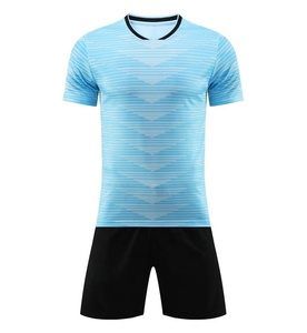 Ensemble de maillot de football pour homme à col en V, rayé blanc, manches courtes, en polyester respirant, coupe athlétique, toutes saisons 2027 - Product Image 4
