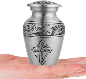 Urna Conmemorativa para Cenizas Humanas con Diseño de Cruz Azul, Recuerdo Funerario Clásico con Bolsa de Terciopelo Gratis - Product Image 4