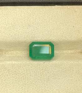 Émeraude naturelle taille octogonale 9x6,60 mm. Magnifique émeraude pour bijoux. - Product Image 3