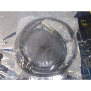 AMAT 0110-05501 HOSE ASSY, HTR BASE, RETURN - Équipements et pièces semi-conducteurs d'occasion fiables à l'échelle mondiale - Product Image 1
