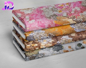 100% Полиэстеровая тканая ткань с цветочным принтом - Product Image 1