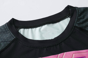 เสื้อรัดกล้ามเนื้อแบบซับลิเมชั่นสั่งทำพิเศษปี 2026 เสื้อรัดกล้ามเนื้อ MMA ราคาส่งจากโรงงาน เสื้อรัดกล้ามเนื้อ BJJ สำหรับผู้ชายและผู้หญิงในราคาถูก - Product Image 4