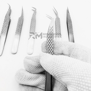 Ensemble de pinces à cils RMI Diamond Grip en acier inoxydable, 6 pointes différentes, pointe lisse pour extensions de cils - Product Image 6