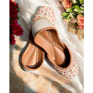 Calzado Khussa para Mujer, Diseño Elegante Personalizado, Buena Calidad, Envío Rápido, Cantidad al por Mayor - Product Image 6