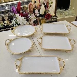 ชุดจานโลหะคลาสสิก 5 ชิ้น พร้อมหูจับและขาตั้งสีทอง ดีไซน์โดดเด่นไม่เหมือนใคร คอลเลคชั่นใหม่ล่าสุดสำหรับบ้าน - Product Image 3