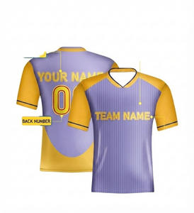 Camiseta de Fútbol Personalizada con Impresión por Transferencia de Calor, Tejido de Malla Transpirable, Nombre y Número del Equipo Personalizados, Mangas Cortas, Unisex, para Adultos, OEM/ODM - Product Image 1