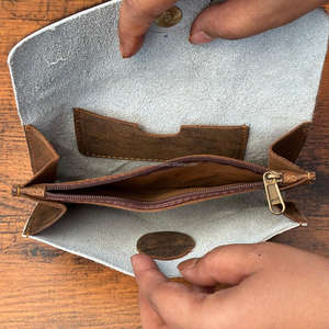 กระเป๋าคลัทช์หนังวัวแท้แฟชั่นดีไซน์ใหม่สุดอินเทรนด์กระเป๋าสตางค์หรูหรากระเป๋าสตางค์หนังเปิดปิดหนังของขวัญสำหรับผู้หญิง - Product Image 6