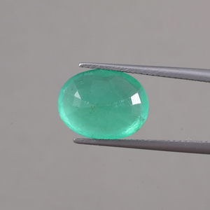 Esmeralda Natural Certificada por IGI, Certificada por Terceros, al por Mayor, Suelta, 6.90 Quilates, Corte Ovalado, 13.5x11mm 7mm, Gema Verde Premium - Product Image 3