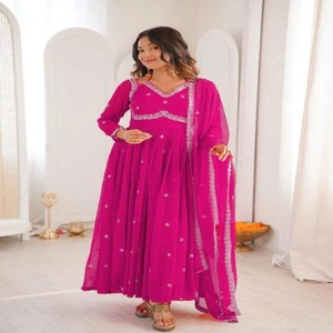 Nueva tendencia de elegancia en vestimenta: Colección de Kurti-Pant Anarkali de georgette con bordados y Dupatta, fabricante de Surat. - Product Image 1