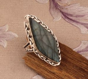 Anillo llamativo de labradorita marquesa – Anillo gótico de filigrana con gema azul brillante, hecho a mano, de plata, regalo para ella - Product Image 5