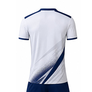 Maillot et short de football confortables, parmi les plus vendus, pour les entraînements et les matchs des clubs de football. - Product Image 5