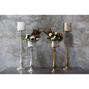 Candelabro Industrial de Metal Plateado con Chimenea de Vidrio, Decoración Rústica para Sala de Estar, Portavelas de Pie - Product Image 2