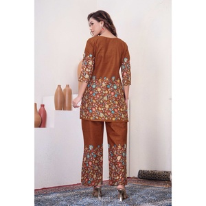 <b>Women's</b> Printed Cotton Two Piece Co-Ord Set for Custom Outfits - Product Image 4