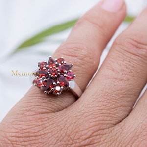 Beautiful Flower Shape Natural <b>Garnet</b> Gemstone Classic Wedding <b>Ring</b> Handmade 925 Sterling <b>Silver</b> Jewelry for Wholesale - Product Image 5