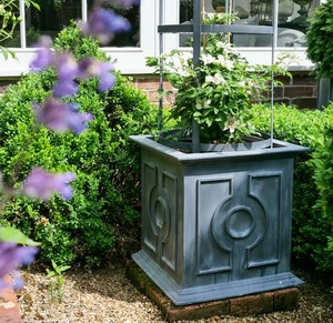 High Demanded Pure Metal Heavy Duty Galvanized Handmade Heavy Duty Outdoor Square Planter Set With Zinc Finish - Product Image 2