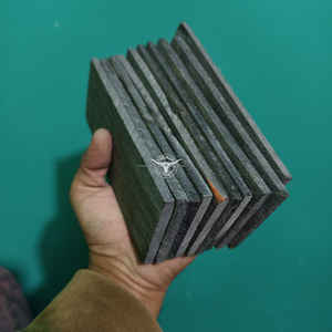 Placa de cuerno de búfalo negro premium para monturas de gafas, material óptico de cuerno natural a precio económico. - Product Image 2