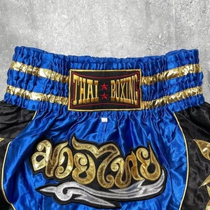 กางเกงมวยไทย MMA OEM สกรีนโลโก้ได้ คุณภาพสูง ใส่สบาย ระบายอากาศ แห้งเร็ว 100% โพลีเอสเตอร์ เอวยางยืด - Product Image 6