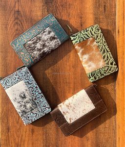 Vente chaude vrais cheveux sur cacher fourrure cuir sculpture pochette coque de téléphone élégant couleur marron en relief cuir occidental femmes portefeuilles - Product Image 5