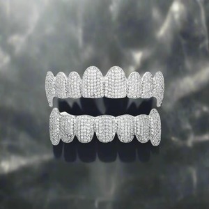 ZAWO HOUSE Ensemble complet de luxe Grillz en Zircon Mossinate, Argent 925, Micro-incrustation glacée, Perle d'eau douce taille brillant, Hip Hop Unisexe - Product Image 4